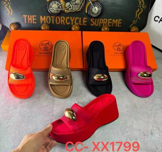 Quality high wedge Slippers