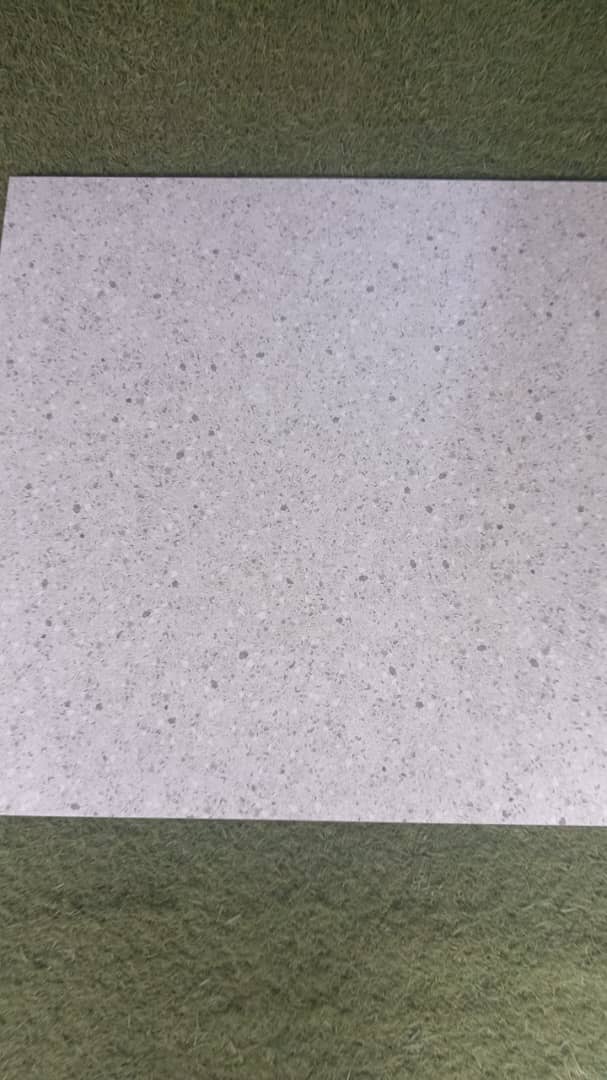 GMkcee Tiles